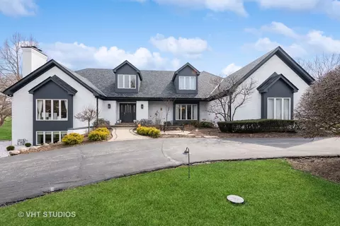 38 N Liberty Dr, South Barrington, IL 60010