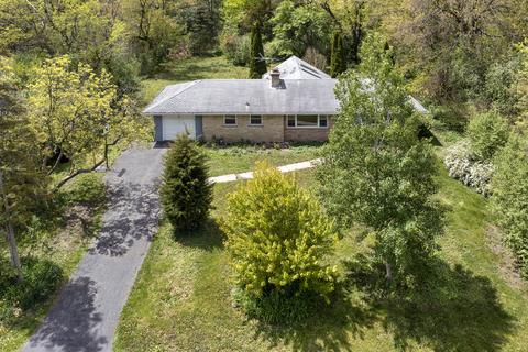 38 Birchwood Rd, Northbrook, IL 60062