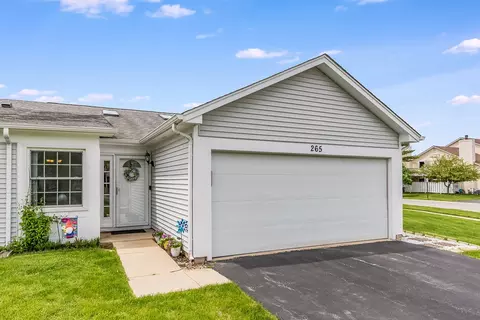 265 Whitewood Dr, Streamwood, IL 60107