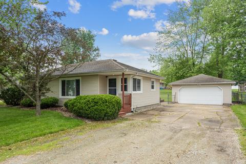 56 S 4080w Rd, Kankakee, IL 60901