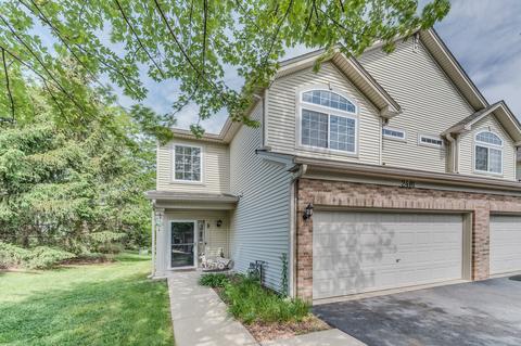 2481 Jamestown Ln, Aurora, IL 60502
