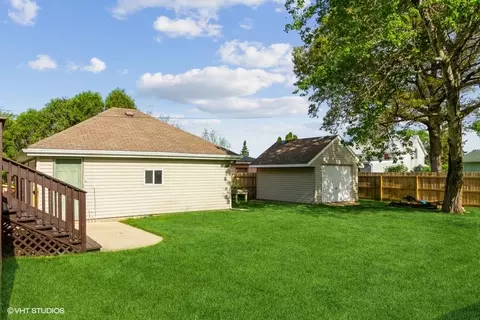 811 W Thompson St, Harvard, IL 60033 photo 16