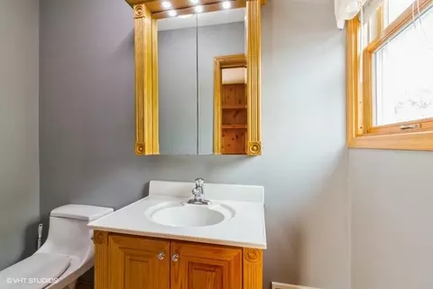 811 W Thompson St, Harvard, IL 60033 photo 10