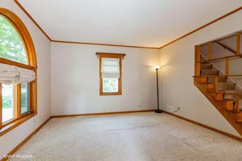 811 W Thompson St, Harvard, IL 60033 photo 4