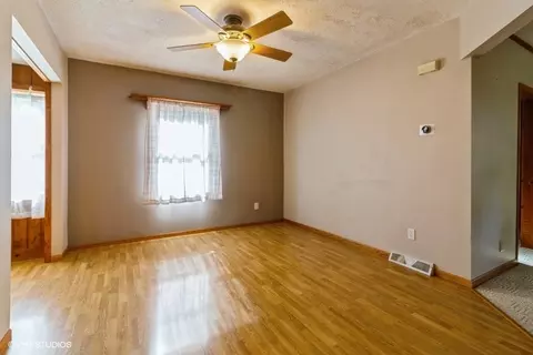 811 W Thompson St, Harvard, IL 60033 photo 8