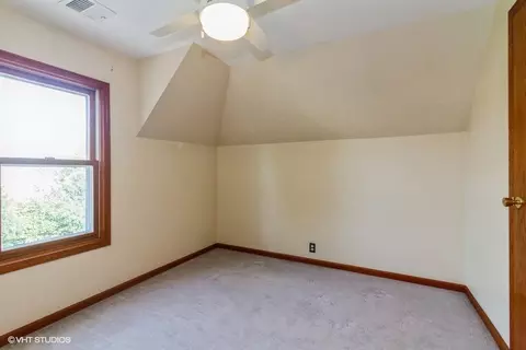 811 W Thompson St, Harvard, IL 60033 photo 11
