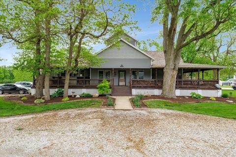 632 E Bodman St, Bement, IL 61813 photo 4