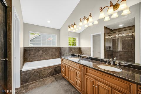 1369 Branden Ln, Bartlett, IL 60103 photo 14