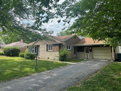 404 W Oriole Ln, Mount Prospect, IL 60056