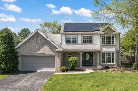 579 Chestnut Ct, Wauconda, IL 60084