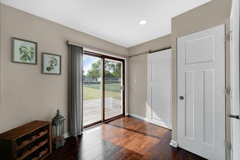 4707 Howard St, Mchenry, IL 60051 photo 3