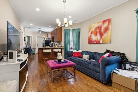 635 E 90th St, Chicago, IL 60619 photo 2