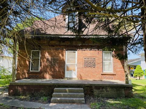 802 N Jackson St, Streator, IL 61364