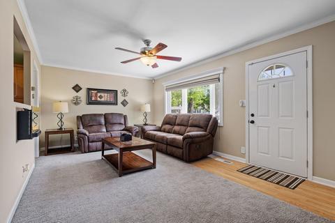 809 Pearson Dr, Joliet, IL 60435 photo 4