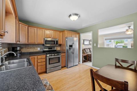 809 Pearson Dr, Joliet, IL 60435 photo 8