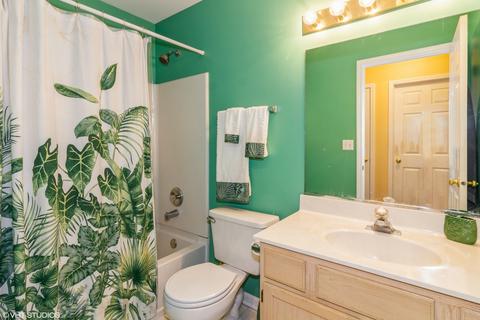3036 Waters Edge Cir, Aurora, IL 60504 photo 11