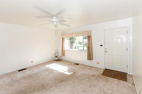 274 Fletcher Dr, Wheeling, IL 60090 photo 7