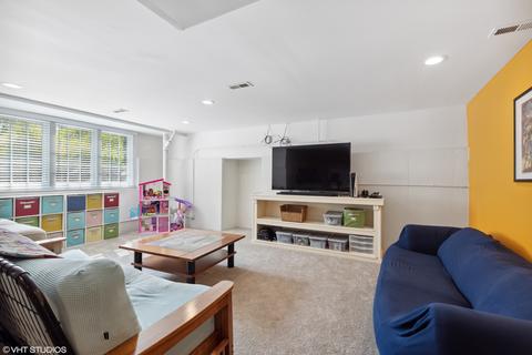 826 Grey Ave, Evanston, IL 60202 photo 8