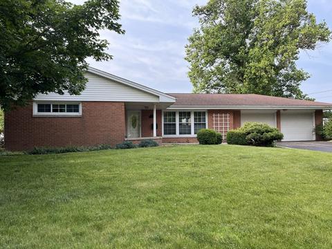 6 W Concord Dr W, Lexington, IL 61753