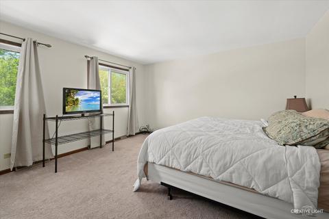 1715 Sheffield Dr, Elgin, IL 60123 photo 9