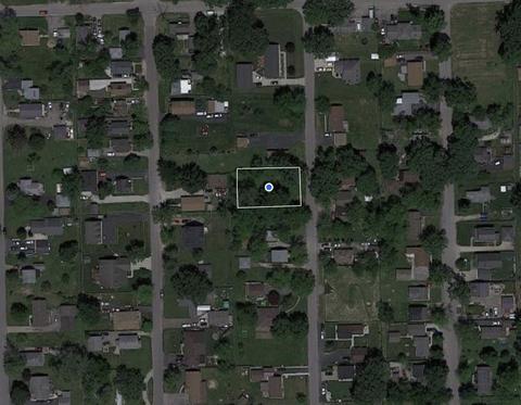 527 Blackhawk St, Joliet, IL 60432