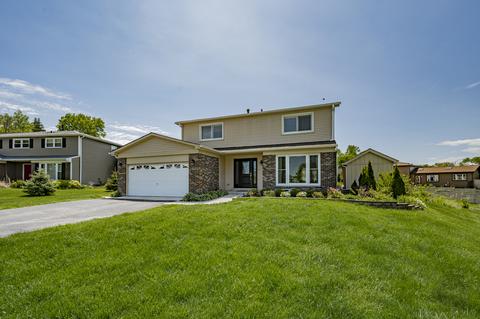 1525 Fender Rd, Naperville, IL 60565
