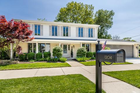 1204 Highland Ln, Glenview, IL 60025