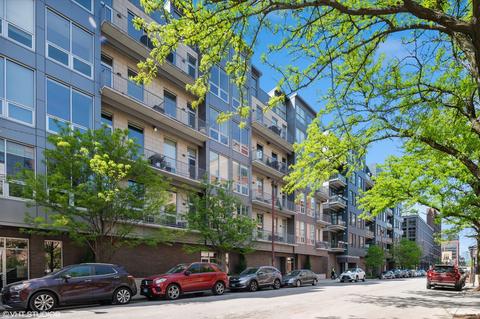 16 N Carpenter St #3N, Chicago, IL 60607