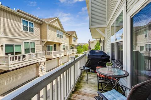 1196 Colfax Ave, Des Plaines, IL 60016 photo 16