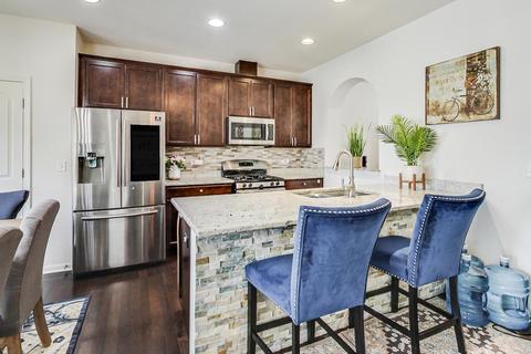 1196 Colfax Ave, Des Plaines, IL 60016 photo 13