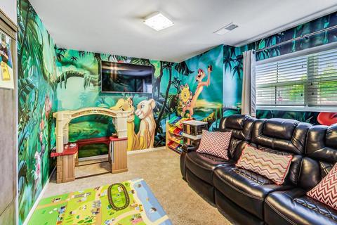 1196 Colfax Ave, Des Plaines, IL 60016 photo 34