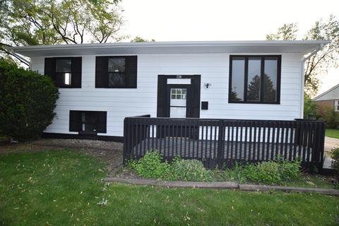 738 Geneva Ave, Romeoville, IL 60446