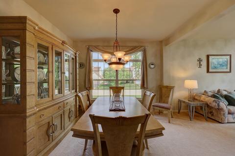 210 Remington Dr, Bartlett, IL 60103 photo 9