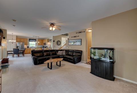 210 Remington Dr, Bartlett, IL 60103 photo 16