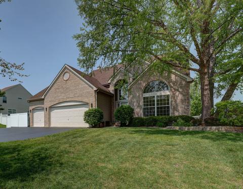 210 Remington Dr, Bartlett, IL 60103 photo 2