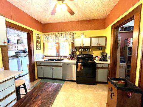 308 E Van Buren St, Ohio, IL 61349 photo 11