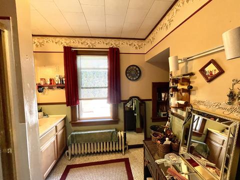 308 E Van Buren St, Ohio, IL 61349 photo 23