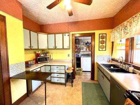 308 E Van Buren St, Ohio, IL 61349 photo 9
