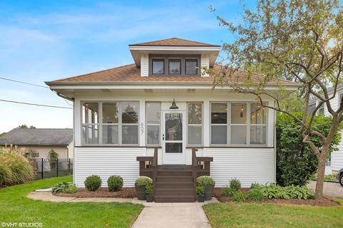 607 S Wheaton Ave, Wheaton, IL 60187