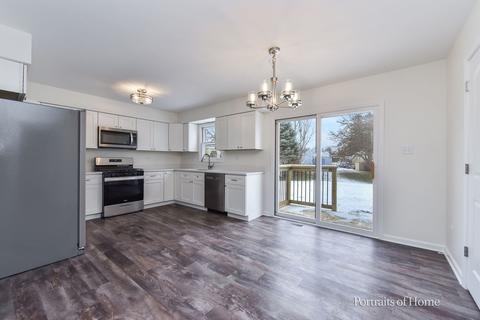 2410 Ruth Fitzgerald Dr, Plainfield, IL 60586 photo 4