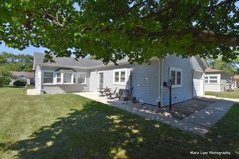 1325 Raymond Dr, Montgomery, IL 60538