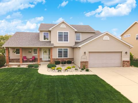 1224 N Pointe Dr, Normal, IL 61761