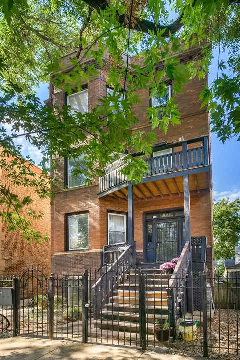848 N Fairfield Ave, Chicago, IL 60622
