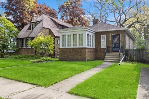 2339 Hartrey Ave, Evanston, IL 60201