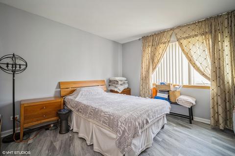 555 S River Rd #707, Des Plaines, IL 60016 photo 9