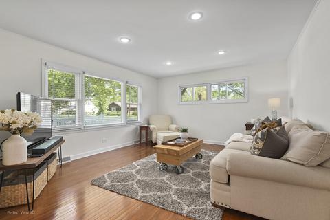 1020 S Mitchell Ave, Elmhurst, IL 60126 photo 11