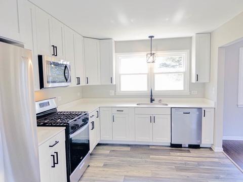 5633 Murray Dr, Berkeley, IL 60163 photo 3