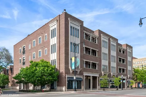 2401 N Janssen Ave #401, Chicago, IL 60614