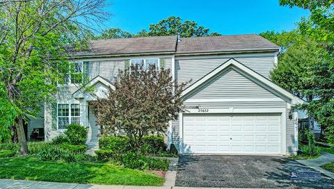 25652 W Brooks Farm Rd, Round Lake, IL 60073
