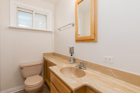 936 E Villa Dr, Des Plaines, IL 60016 photo 7